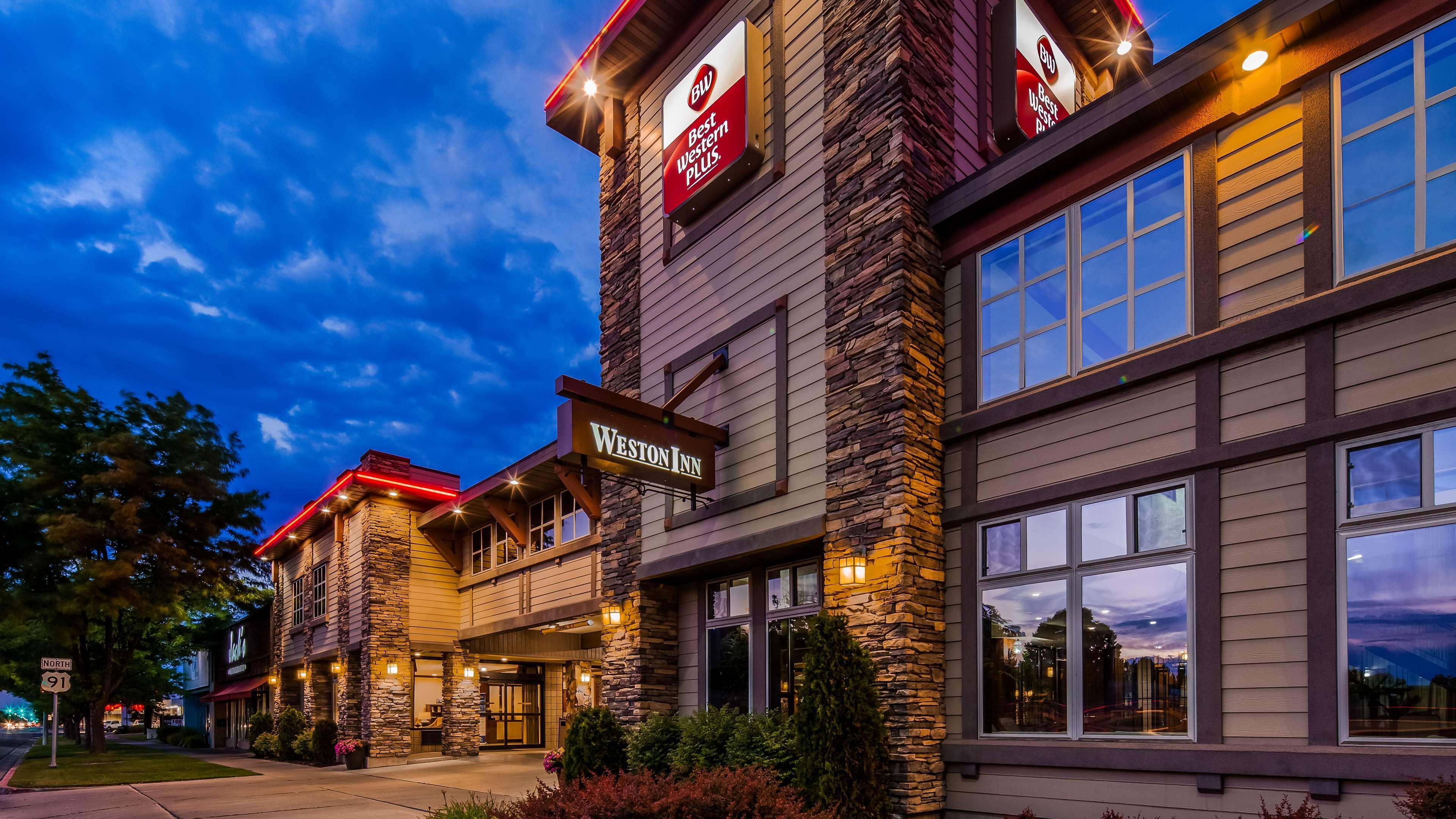 Best Western Plus Weston Inn Logan Exteriör bild