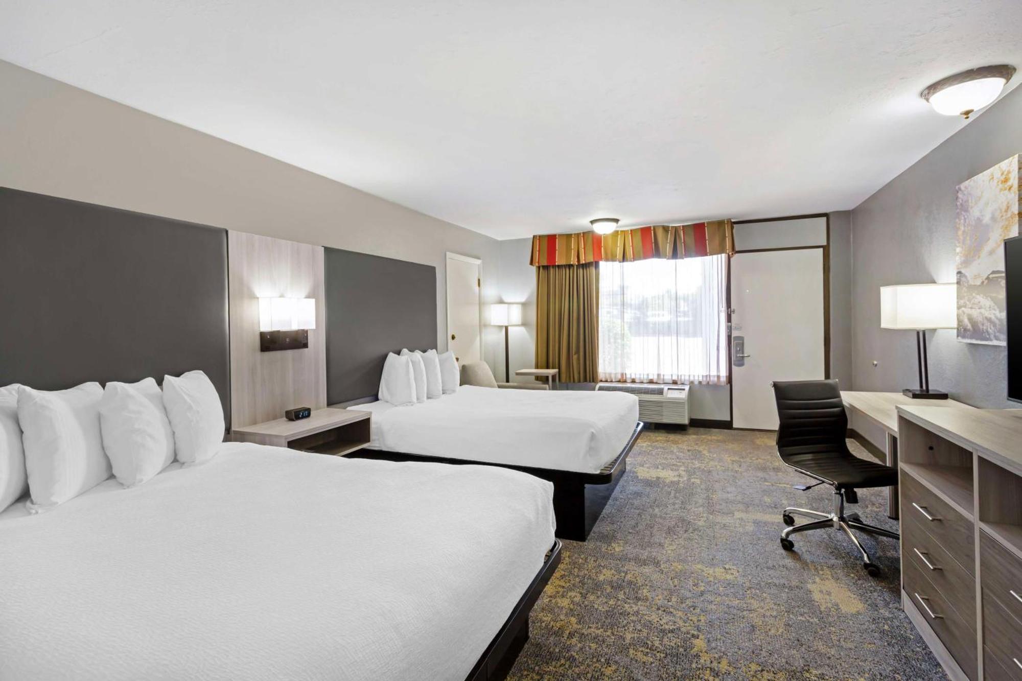 Best Western Plus Weston Inn Logan Exteriör bild